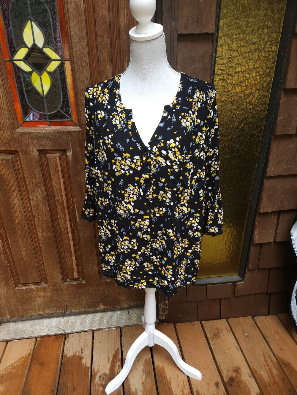 Size 3x-Floral V-Neck Women's Blouse - Black & Yellow